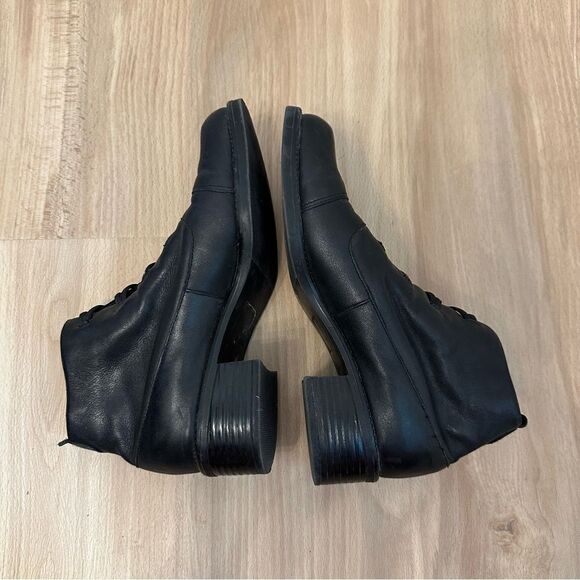 Black Square toe Leather Ankle Boots - Picture 4 of 7